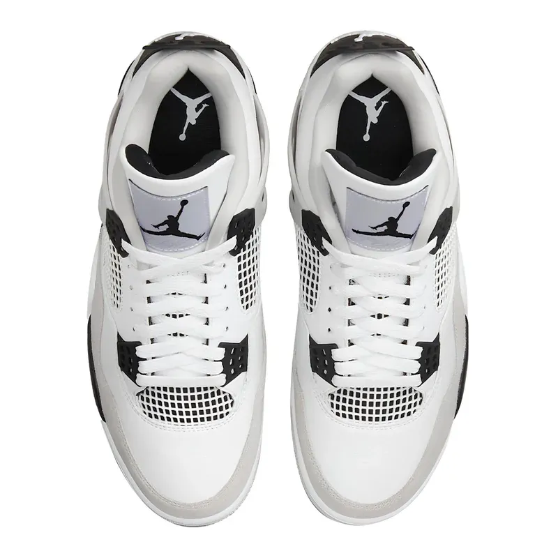 Jordan 4 Retro Military Black u kombinaciji bele i crne boje, fotografija 4 od 6