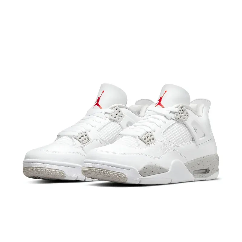 Jordan 4 Retro White Oreo u kombinaciji bele i sive boje, fotografija 3 od 6