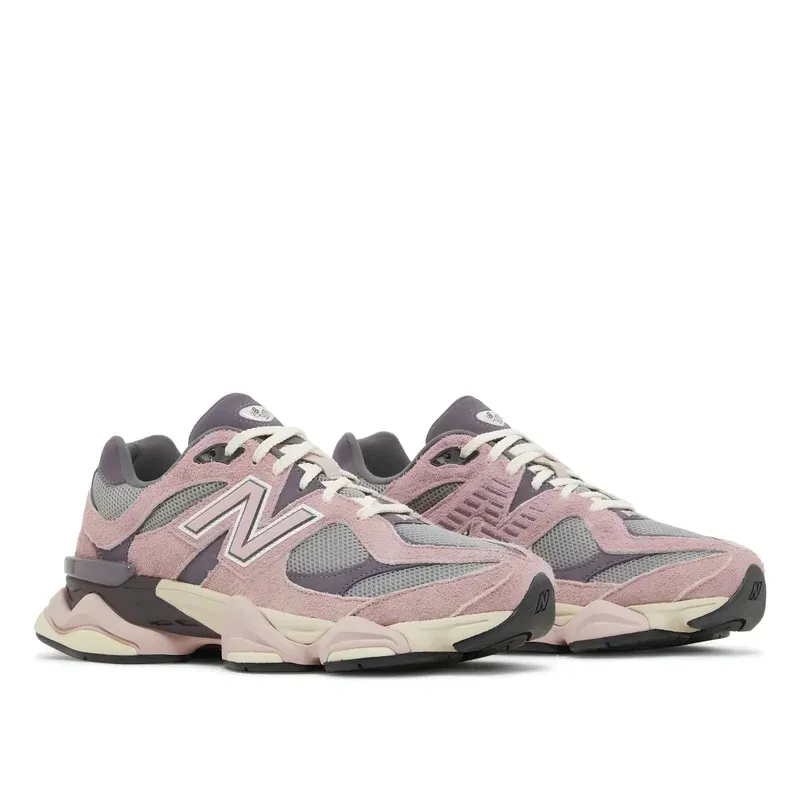 New Balance 9060 Pink Lavender u kombinaciji roze i sive boje, fotografija 3 od 5