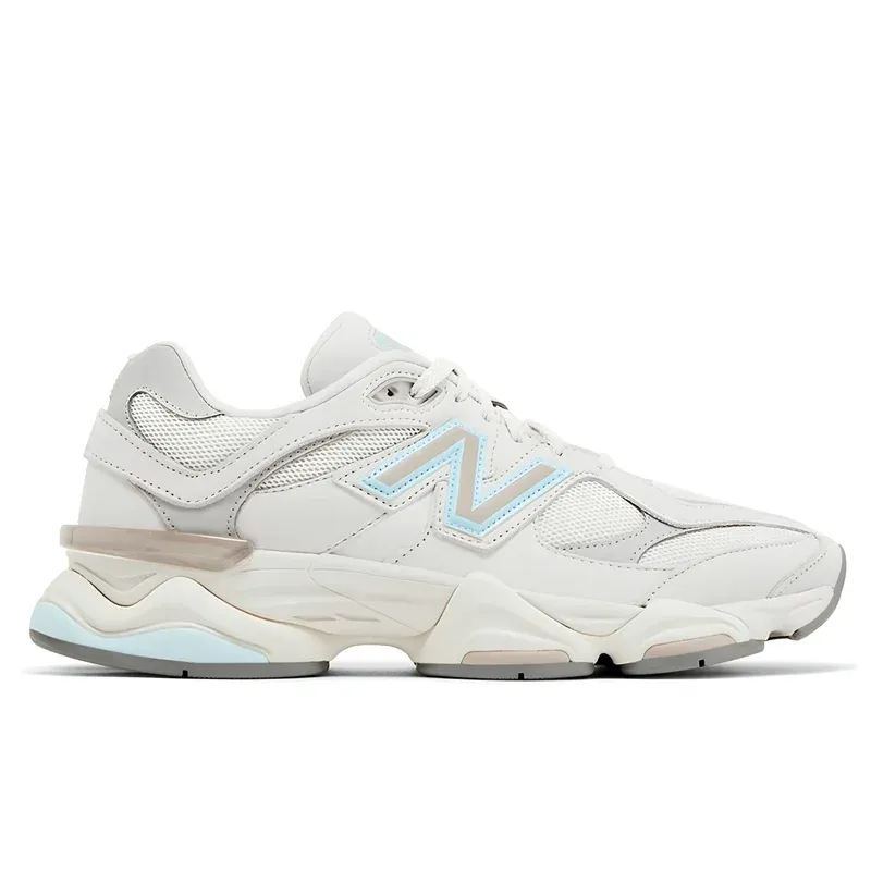 New Balance 9060 Reflection Quarry Blue u kombinaciji bele i plave boje — bočni pogled