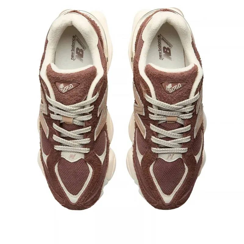 New Balance 9060 Rich Oak u kombinaciji braon i bele boje, fotografija 4 od 6