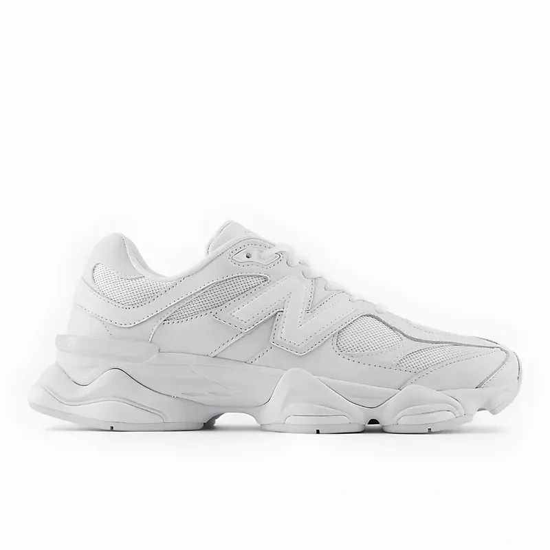 New Balance 9060 Triple White u beloj boji — bočni pogled