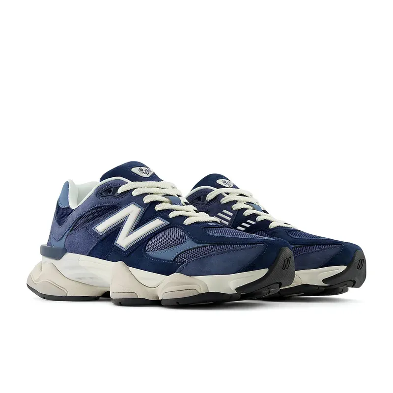 New Balance 9060 Vintage Indigo Heron Blue u kombinaciji plave i bele boje, fotografija 3 od 5