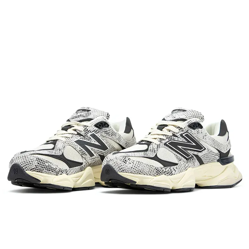 New Balance 9060 Year of the Snake u kombinaciji bele i crne boje, fotografija 3 od 5