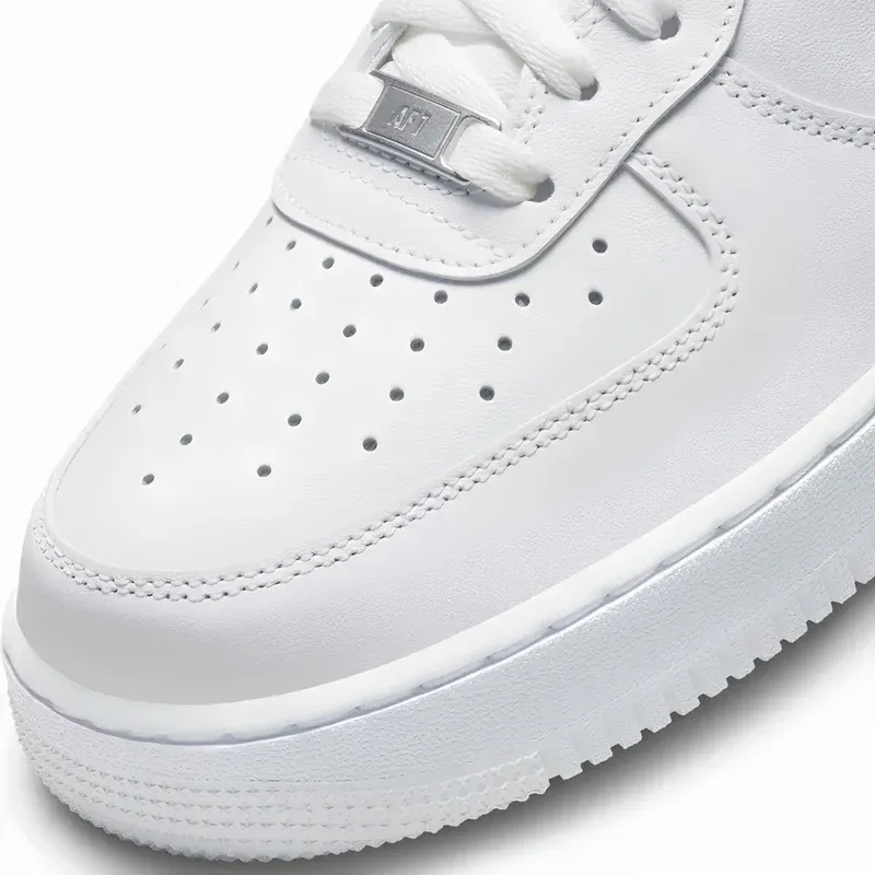 Nike Air Force 1 Low Triple White u beloj boji, fotografija 5 od 7