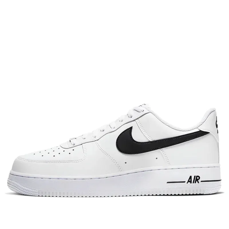 Nike Air Force 1 Low White Black u kombinaciji bele i crne boje — bočni pogled