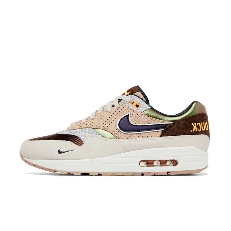 Nike Air Max 1 '87 Premium University of Oregon u kombinaciji bež i braon boje — bočni pogled