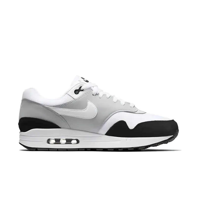Nike Air Max 1 Wolf Grey Black u kombinaciji bele i crne boje, fotografija 2 od 6