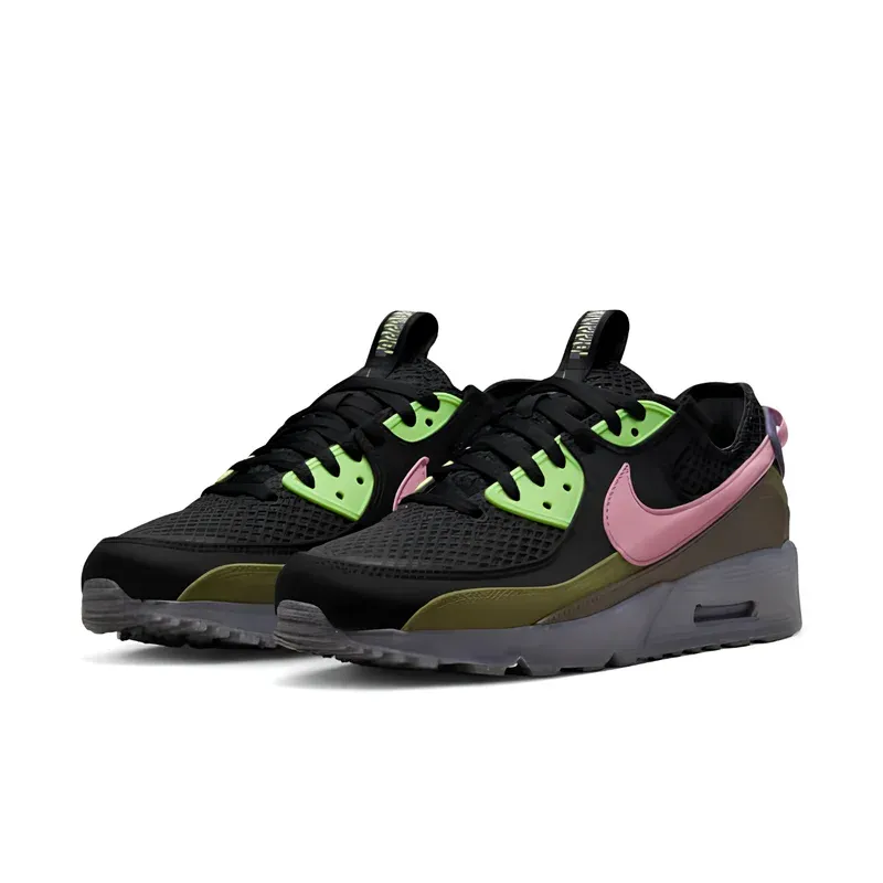 Nike Air Max 90 Terrascape Black Elemental Pink u kombinaciji crne i roze boje, fotografija 3 od 6