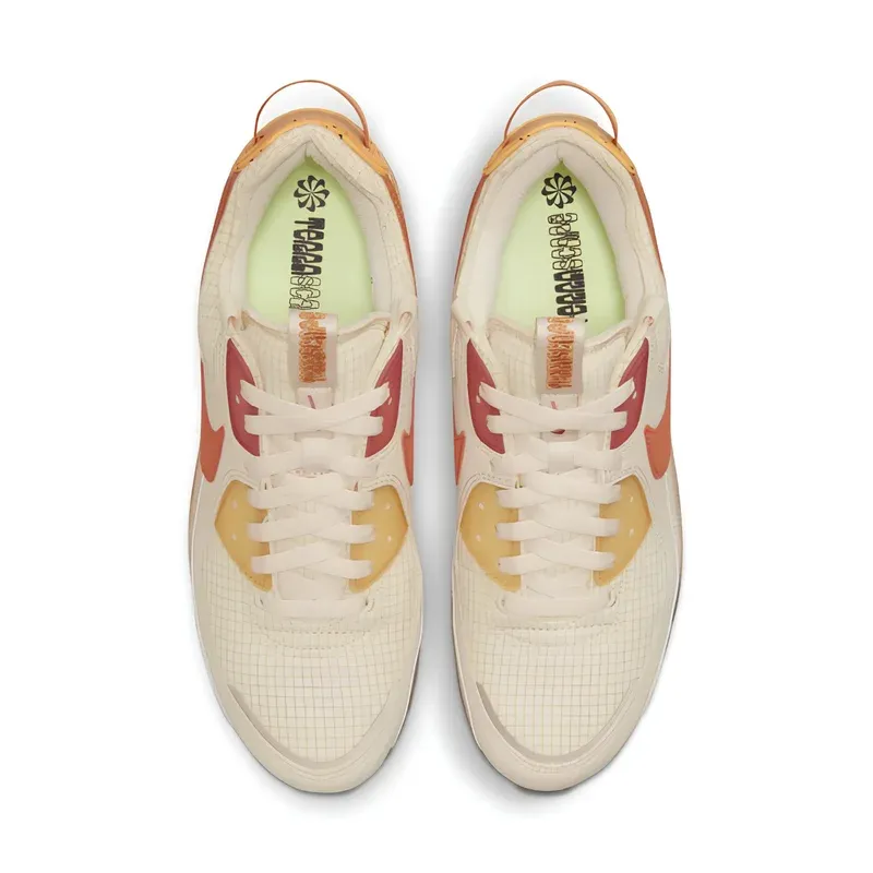 Nike Air Max 90 Terrascape Fuel Orange u kombinaciji bež i narandžaste boje, fotografija 4 od 6