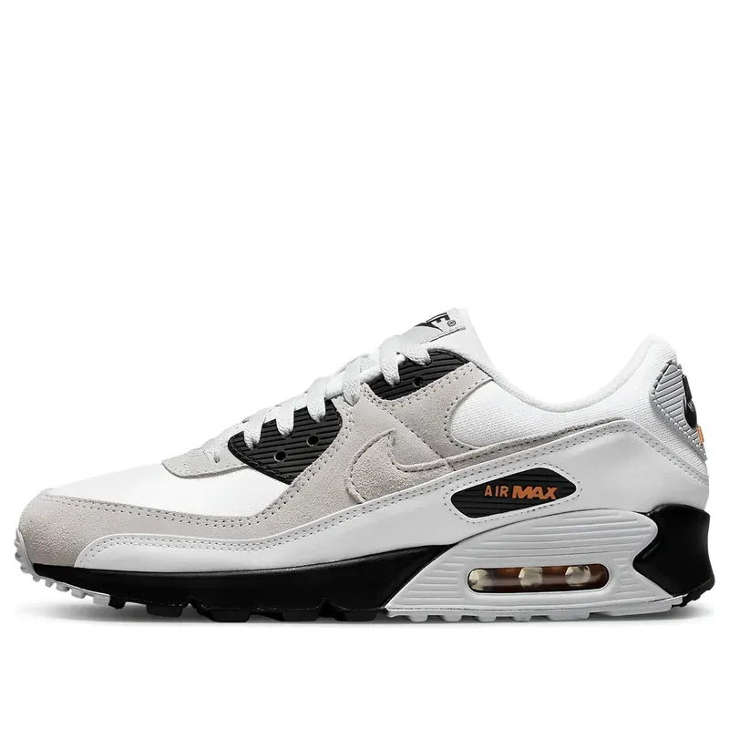 Nike Air Max 90 White Black Hot Curry u kombinaciji bele i crne boje — bočni pogled