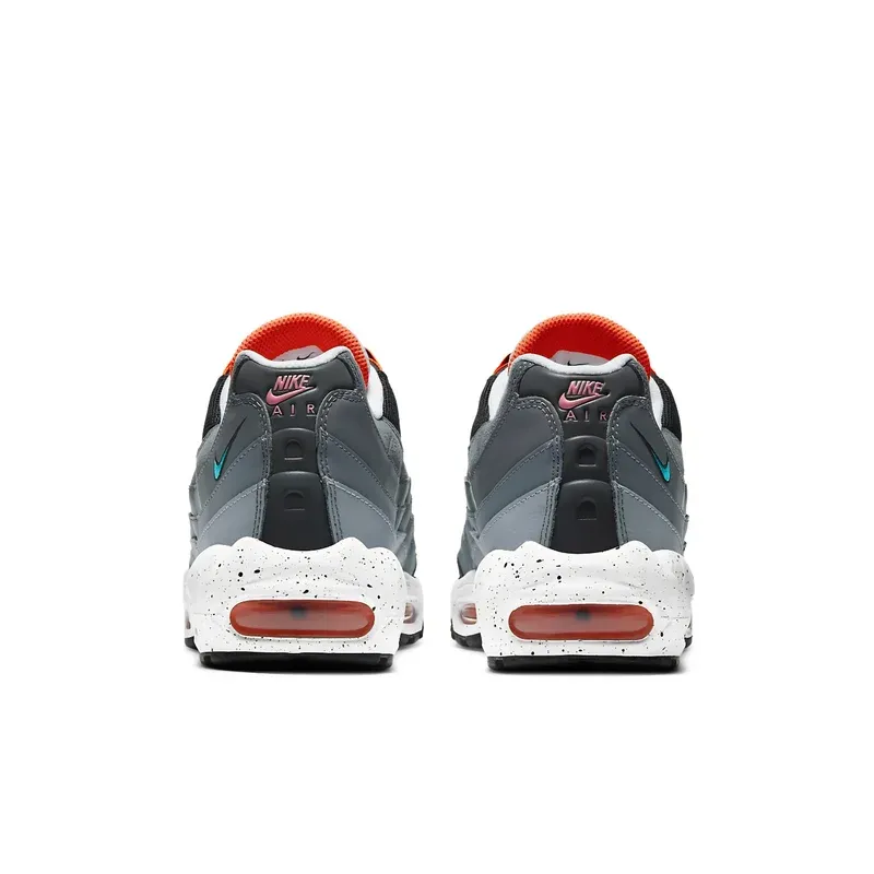 Nike Air Max 95 Grey Speckle Sole u kombinaciji sive i crne boje, fotografija 5 od 6