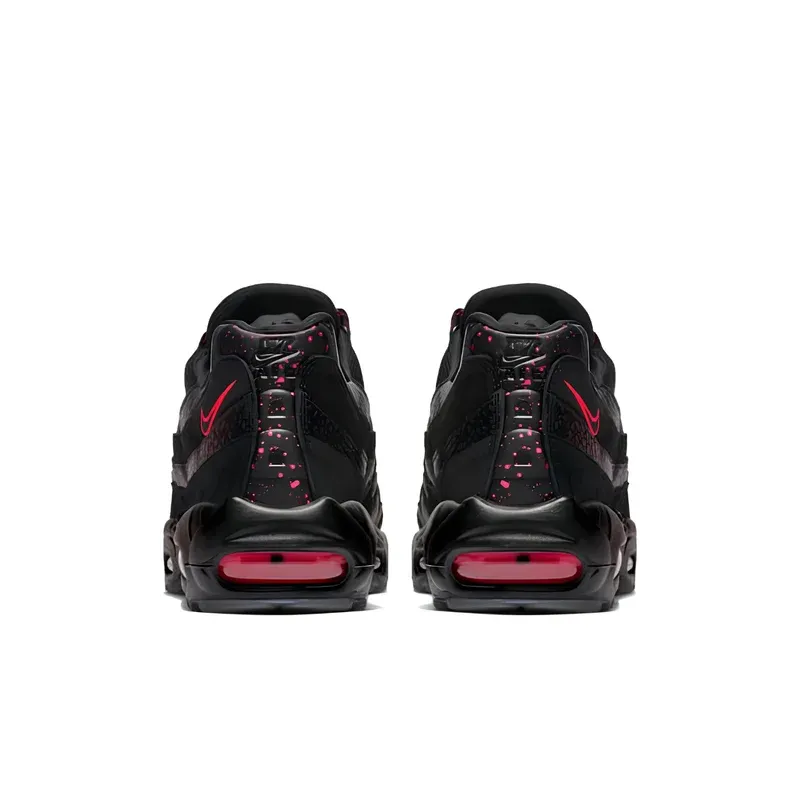 Nike Air Max 95 Safari Black Infrared u kombinaciji crne i crvene boje, fotografija 5 od 6
