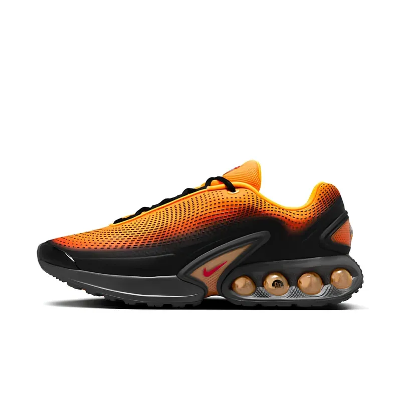 Nike Air Max DN Laser Orange u kombinaciji narandžaste i crne boje — bočni pogled