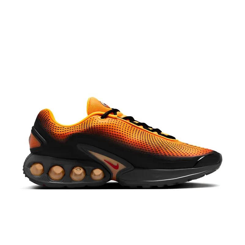 Nike Air Max DN Laser Orange u kombinaciji narandžaste i crne boje, fotografija 2 od 6