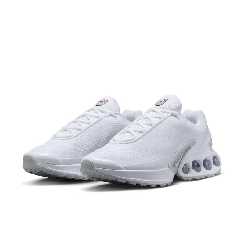 Nike Air Max DN White Metallic Silver u kombinaciji bele i sive boje, fotografija 5 od 6