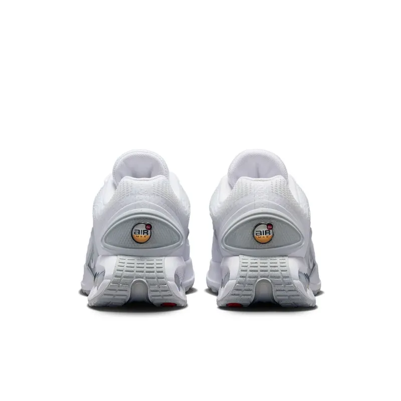 Nike Air Max DN White Metallic Silver u kombinaciji bele i sive boje, fotografija 6 od 6