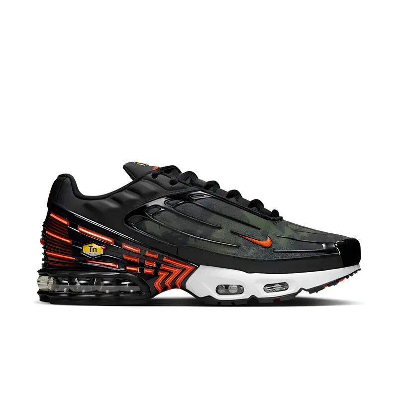 Nike Air Max Plus 3 Black & Safety Orange u kombinaciji crne i narandžaste boje, fotografija 2 od 6
