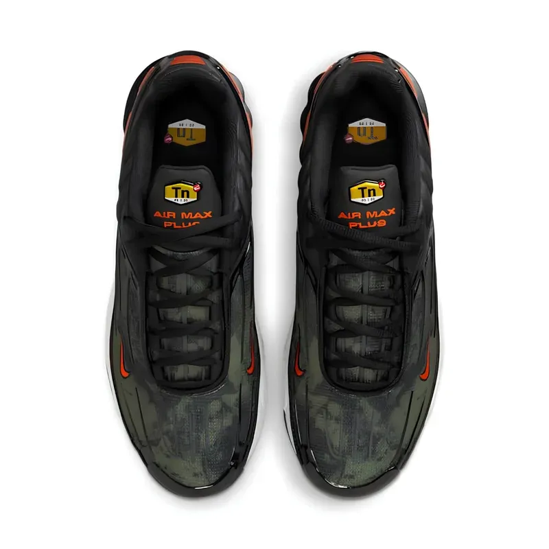 Nike Air Max Plus 3 Black & Safety Orange u kombinaciji crne i narandžaste boje, fotografija 4 od 6