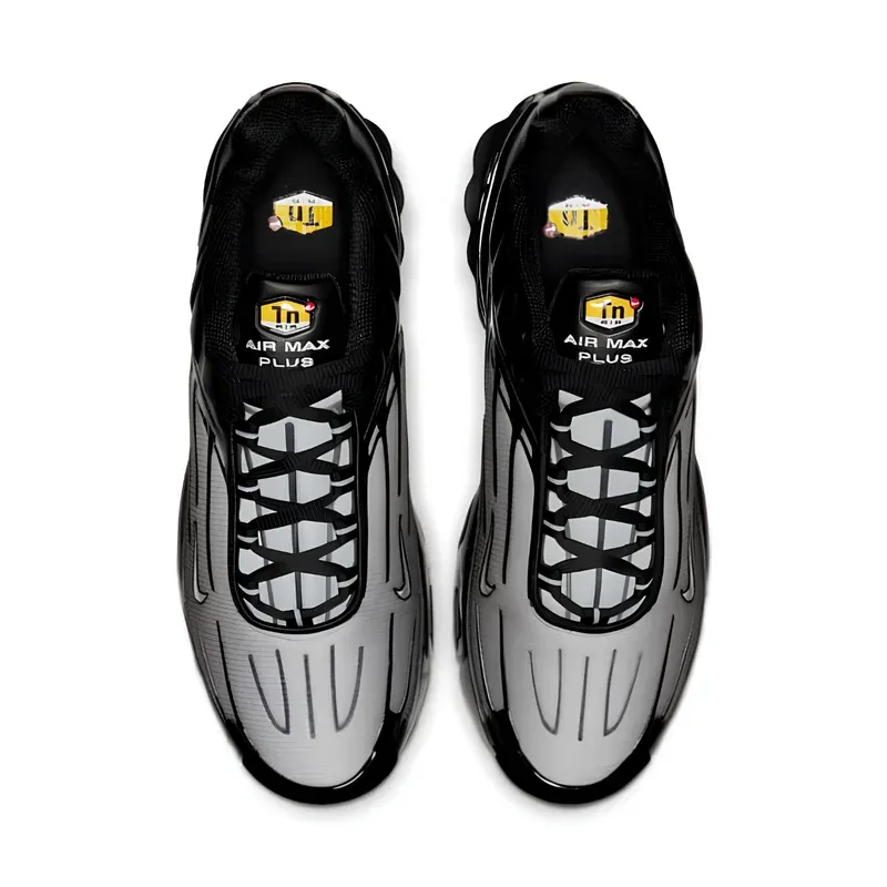 Nike Air Max Plus 3 OG Black & Wolf Grey u crnoj boji, fotografija 4 od 6