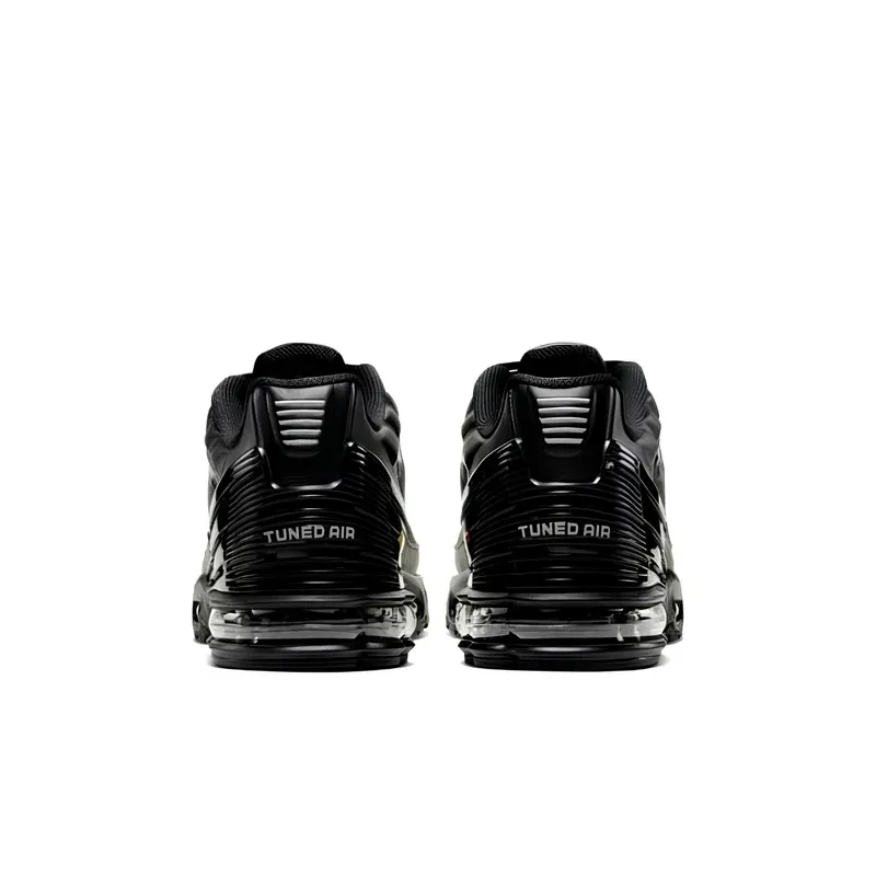 Nike Air Max Plus 3 OG Black & Wolf Grey u crnoj boji, fotografija 5 od 6