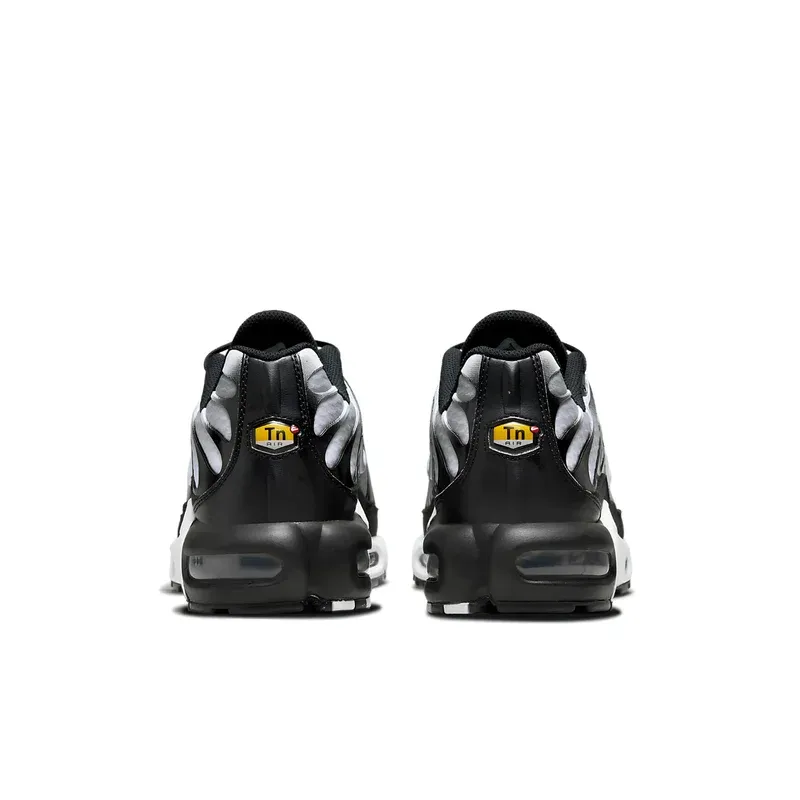 Nike Air Max Plus TN Black Silver White u kombinaciji crne i sive boje, fotografija 4 od 6