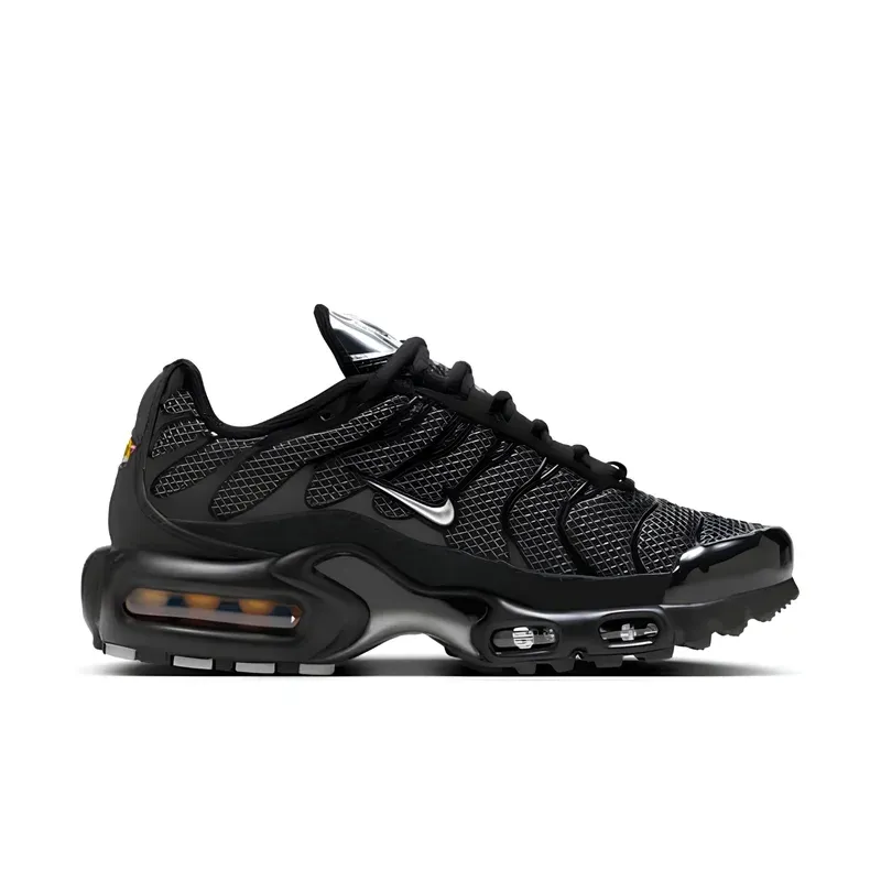 Nike Air Max Plus TN Black Suede Silver u crnoj boji, fotografija 2 od 6