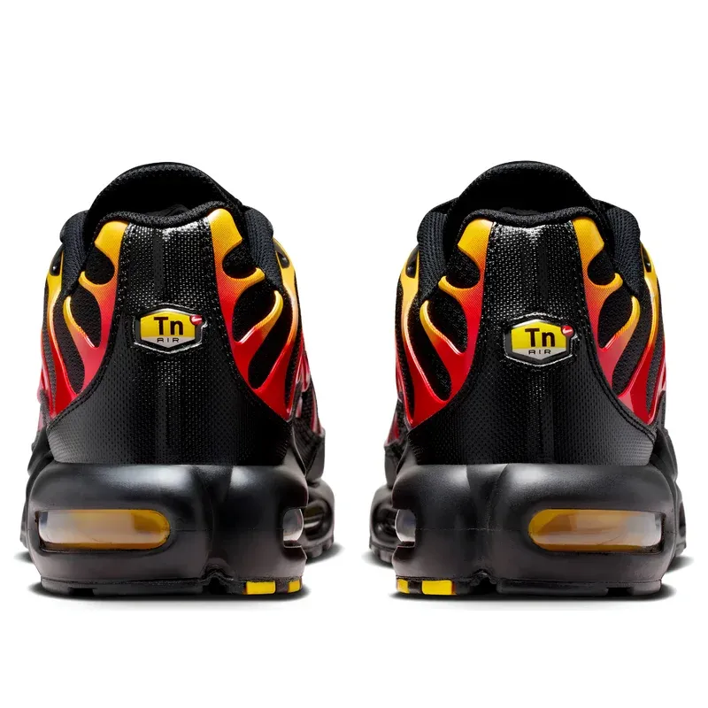 Nike Air Max Plus TN Black University Gold Red u kombinaciji crne i crvene boje, fotografija 5 od 6
