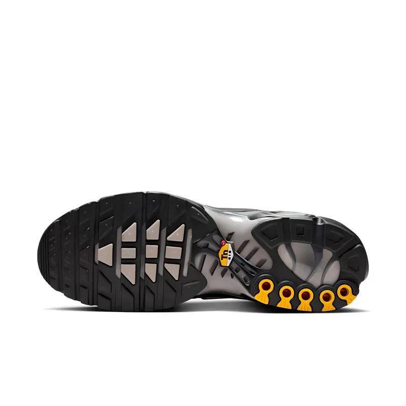 Nike Air Max Plus TN Cordura Dark Smoke Grey u kombinaciji sive i crne boje, fotografija 6 od 6