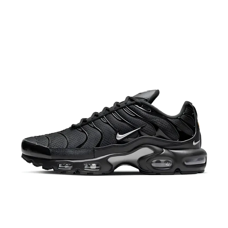 Nike Air Max Plus TN Mini Swoosh Black Silver u crnoj boji — bočni pogled