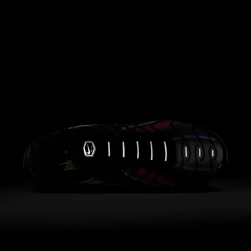 Nike Air Max Plus TN Orbit u kombinaciji crne i crvene boje, fotografija 7 od 7