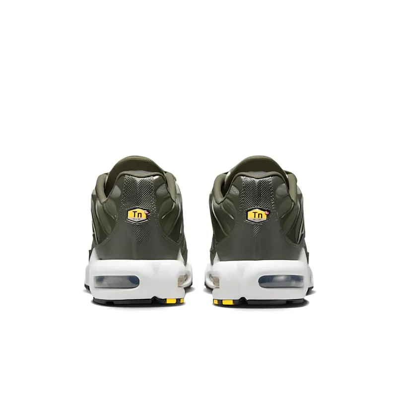 Nike Air Max Plus TN Sequoia u kombinaciji zelene i bele boje, fotografija 5 od 6