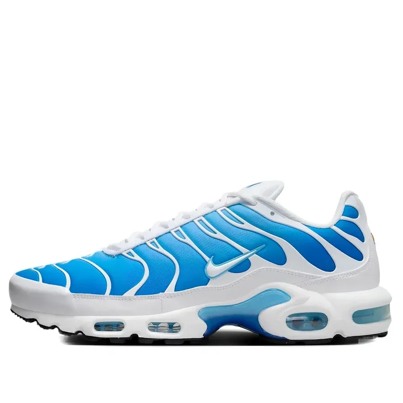 Nike Air Max Plus TN Sky Blue u kombinaciji bele i plave boje — bočni pogled