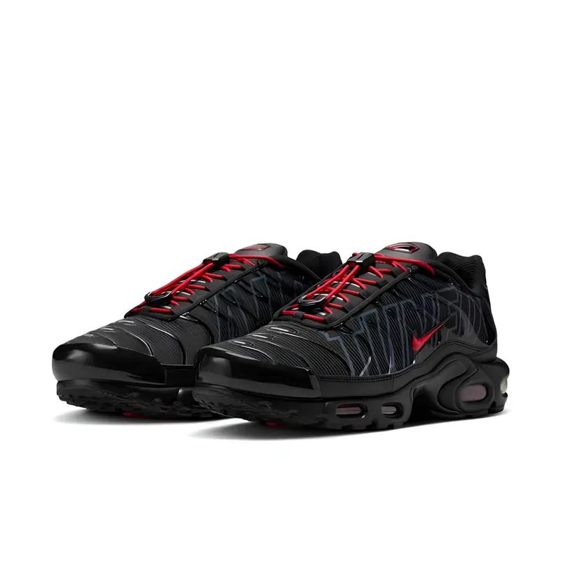 Nike Air Max Plus TN Tuned Air Black Red u kombinaciji crne i crvene boje, fotografija 3 od 6
