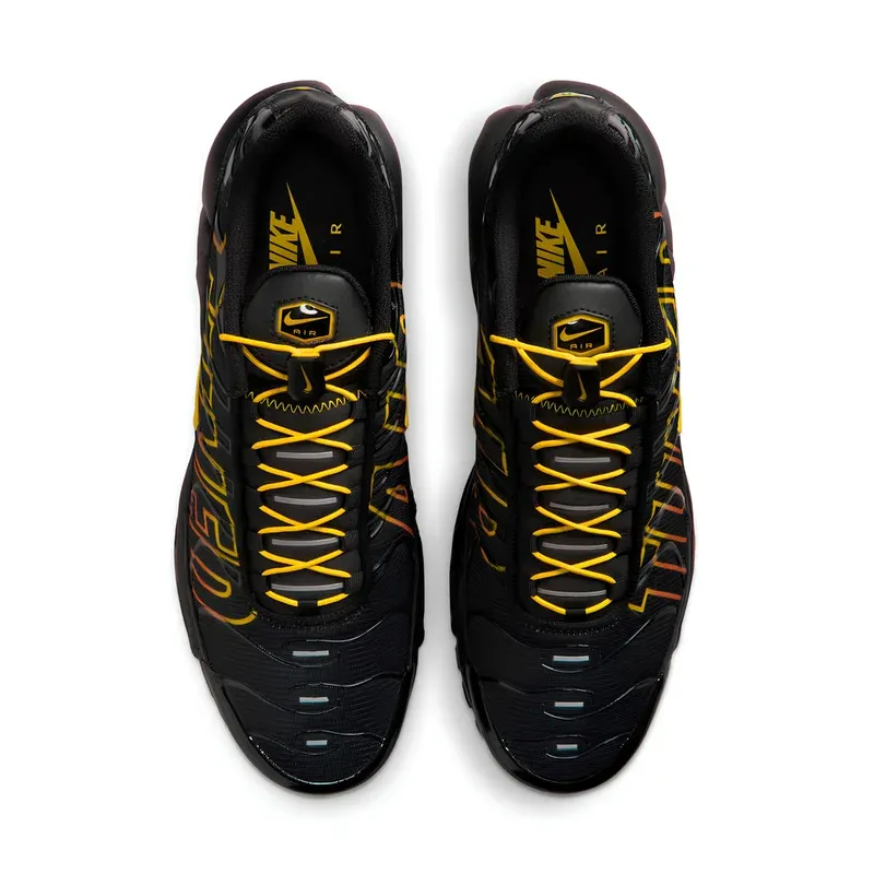 Nike Air Max Plus TN Tuned Air Sunrise u kombinaciji crne i narandžaste boje, fotografija 4 od 6