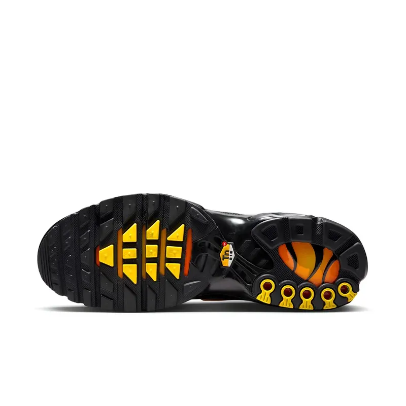 Nike Air Max Plus TN Tuned Air Sunrise u kombinaciji crne i narandžaste boje, fotografija 6 od 6