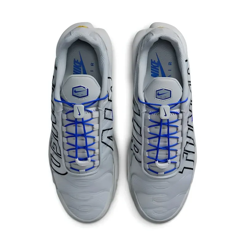 Nike Air Max Plus TN Tuned Air Wolf Grey u kombinaciji sive i crne boje, fotografija 4 od 6