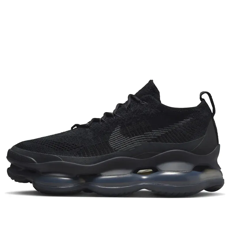 Nike Air Max Scorpion Triple Black u crnoj boji — bočni pogled
