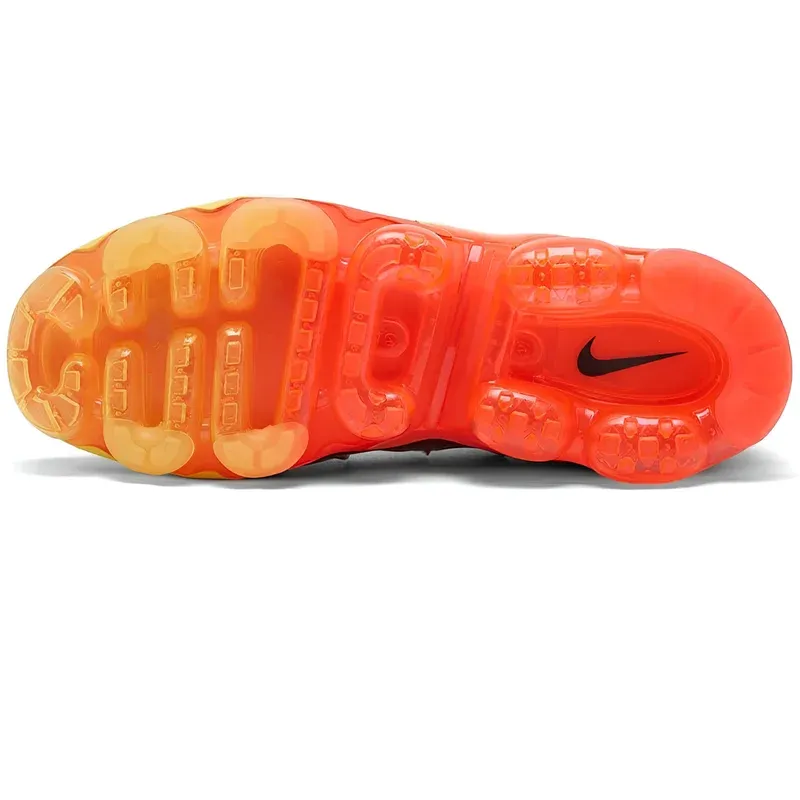 Nike Air VaporMax Plus Fresh u kombinaciji crne i narandžaste boje, fotografija 5 od 5
