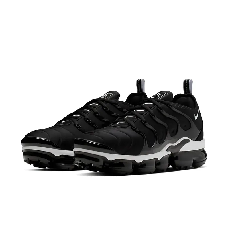 Nike Air VaporMax Plus Overbranding Black u kombinaciji crne i bele boje, fotografija 3 od 6