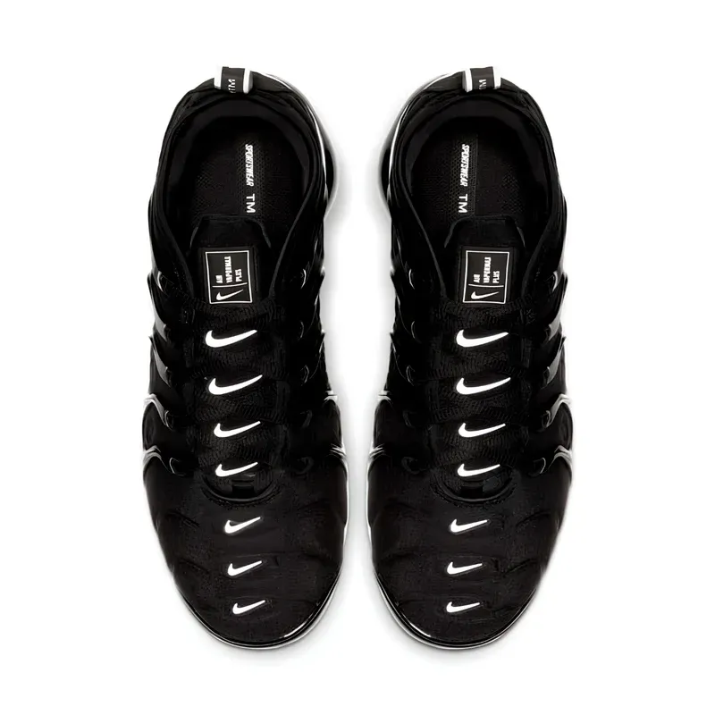 Nike Air VaporMax Plus Overbranding Black u kombinaciji crne i bele boje, fotografija 4 od 6