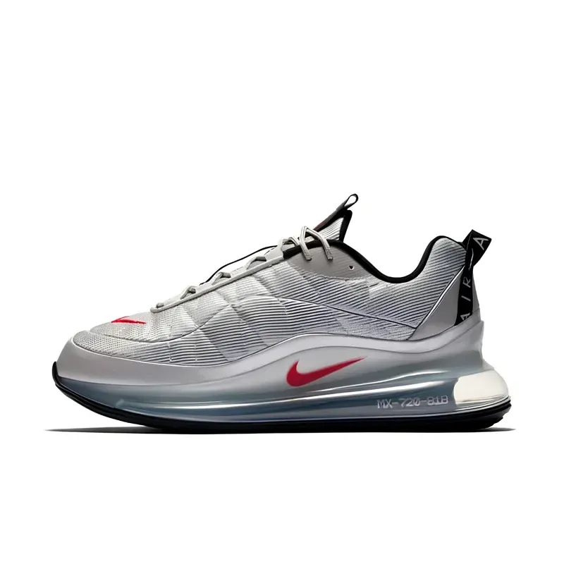 Nike MX-720-818 Silver Bullet u kombinaciji sive i crvene boje — bočni pogled