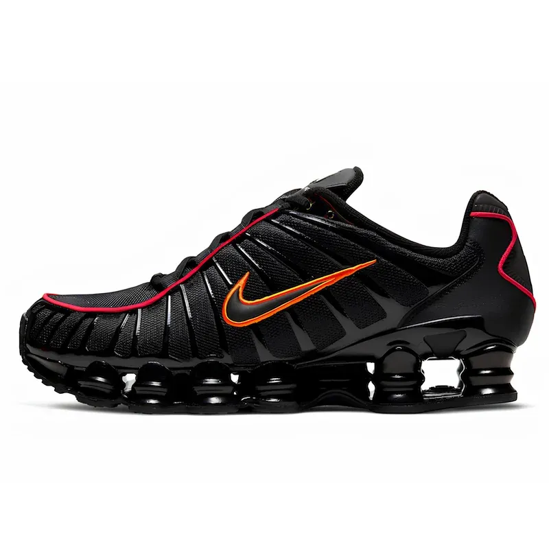 Nike Shox TL Black Magma Orange u kombinaciji crne i narandžaste boje — bočni pogled