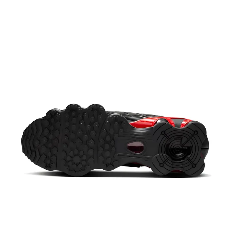 Nike Shox TL Black University Red u kombinaciji crne i crvene boje, fotografija 6 od 6