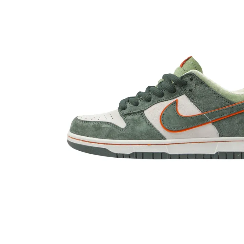 Otomo Katsuhiro x Nike SB Dunk Low Steamboy u kombinaciji zelene i bele boje, fotografija 3 od 4